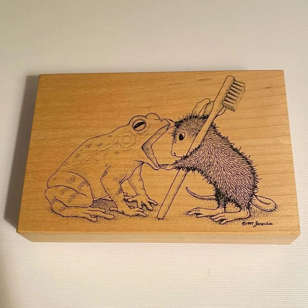 House Mouse Frog Flossing Stamp Rosa Rubber Stamp 1997 HM 216